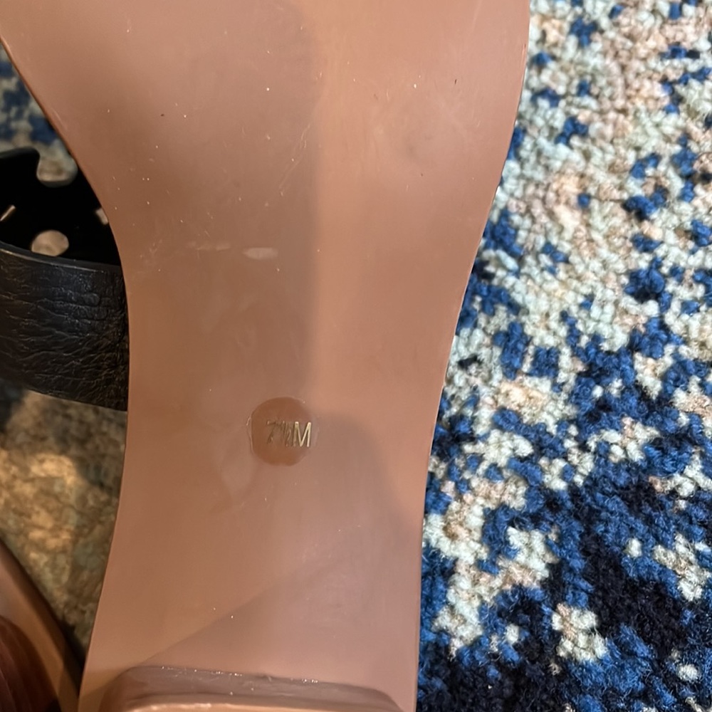 Tory Burch Black and Tan Miller Leather Thong Sandals - Picture 4 of 5